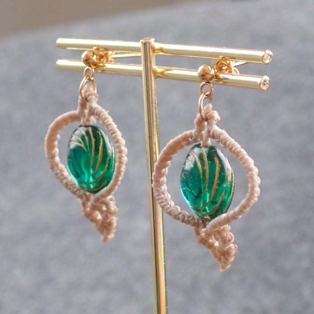 森色チェコビーズのマクラメピアス  ※イヤリング金具変更可